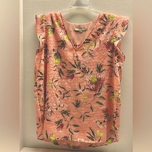 Loft ruffle sleeve top EUC Size Large